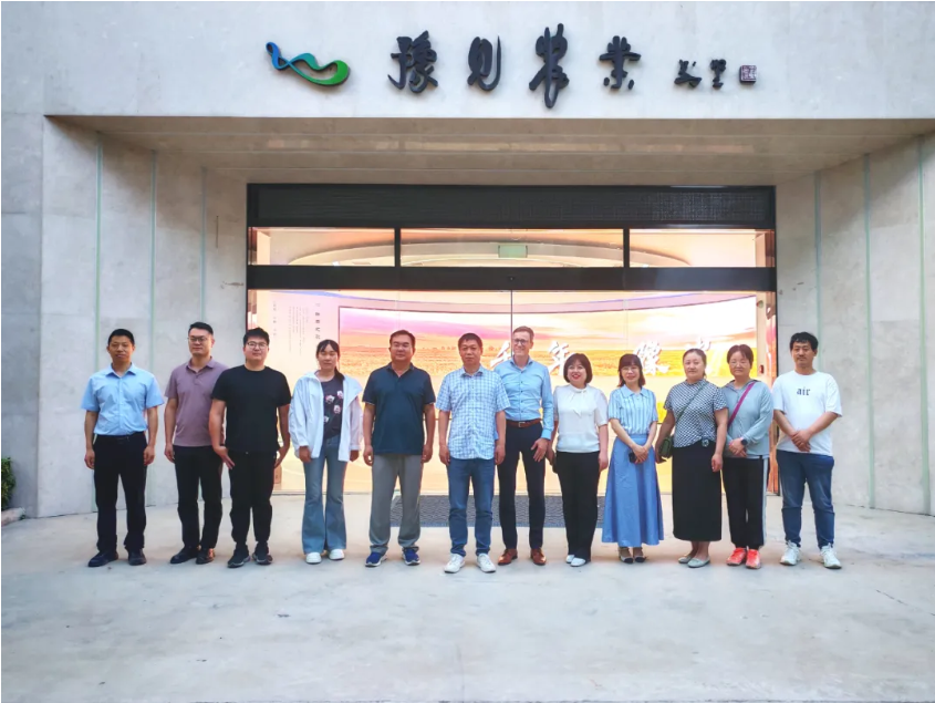 Swisens AG CEO René T?nz 參訪云飛科技，共探智慧植保合作契機(jī)