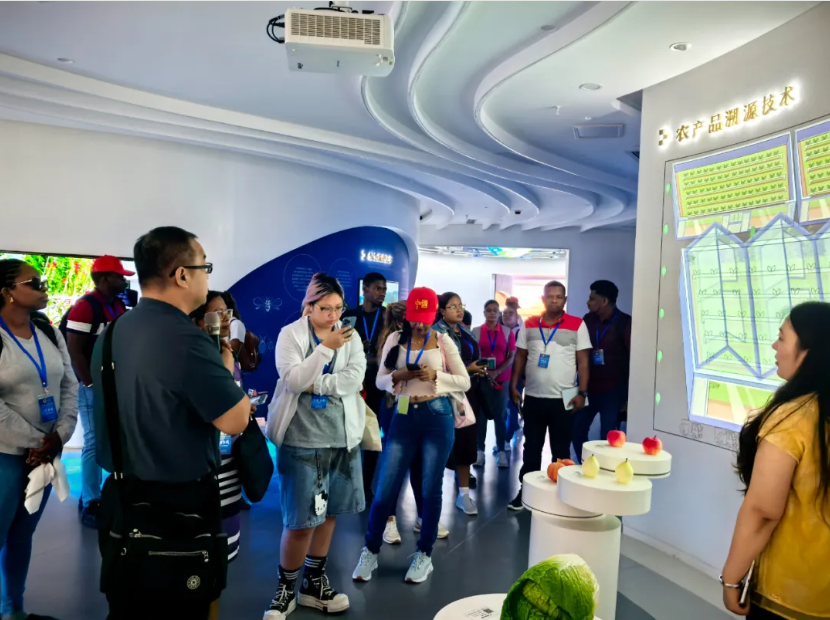 跨越大洋的農(nóng)業(yè)對話｜圭亞那研修班蒞臨云飛科技參觀交流